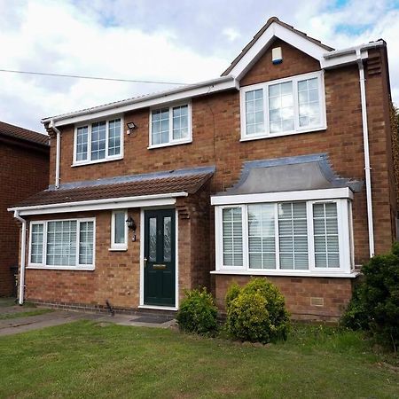 Cosy Four Bed Property With En-Suite Near To Nec Birmingham Airport And The City المظهر الخارجي الصورة