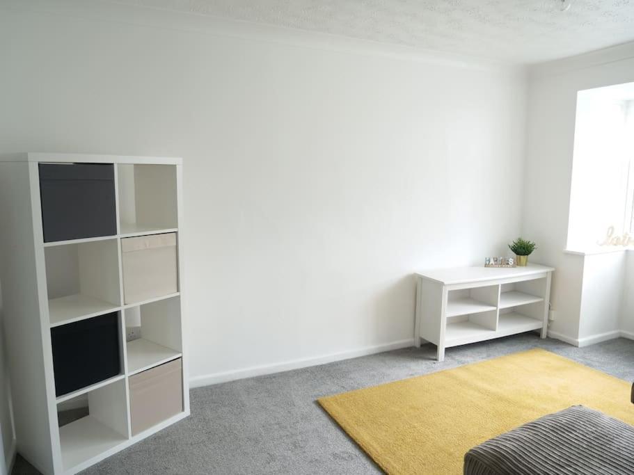 Cosy Four Bed Property With En-Suite Near To Nec Birmingham Airport And The City المظهر الخارجي الصورة